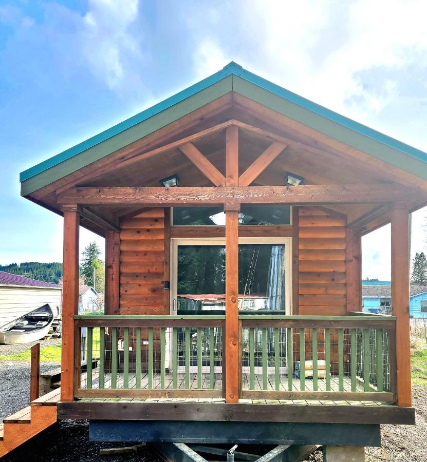 The Bogi Bear Inn Forks Exterior foto